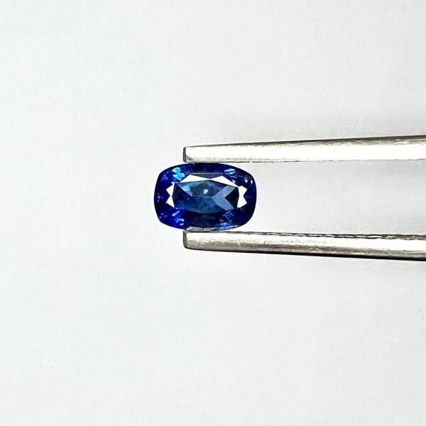 0.80Ct Heated Blue Sapphire - Image 2