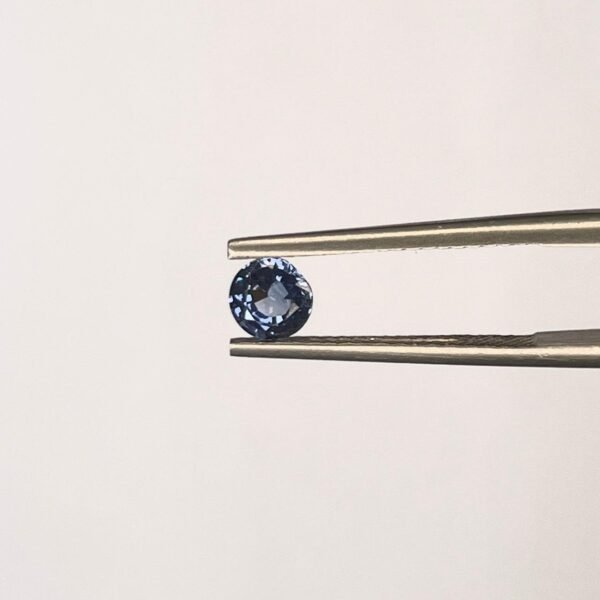 0.58Ct Heated Blue Sapphire (Loop Clean) - Image 2