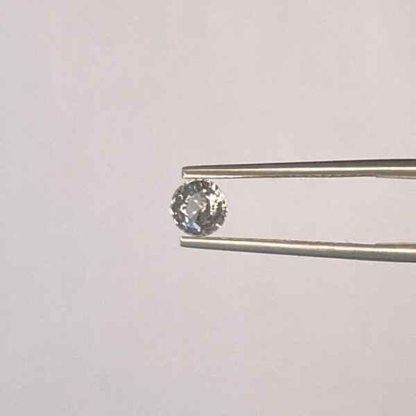 0.78Ct Heated Sapphire (Loop Clean) - Image 2